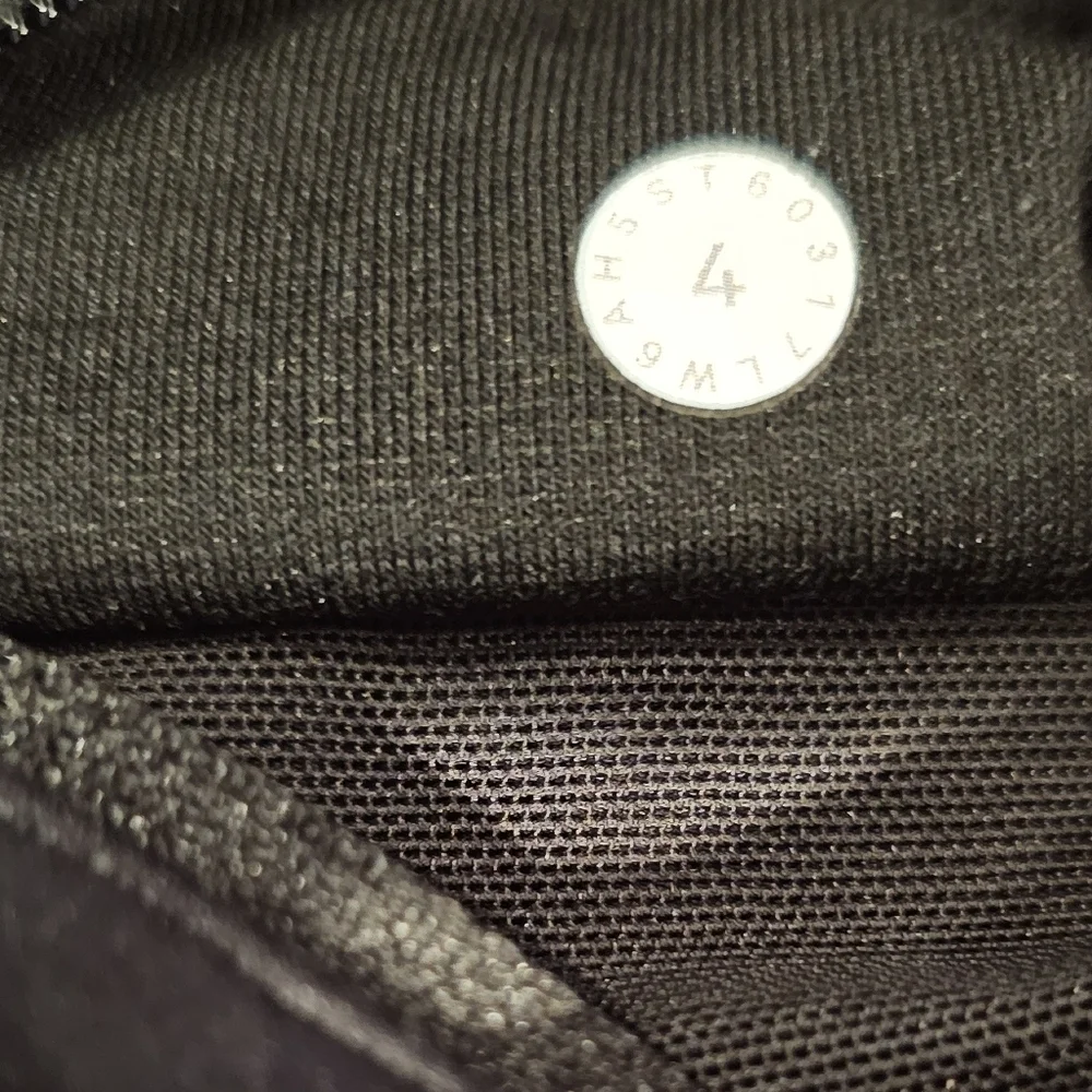 Lululemon break free cropped pants